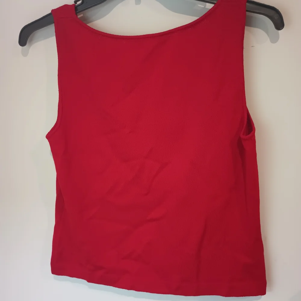 St. John Bold Red Tank Top - Picture 3 of 6